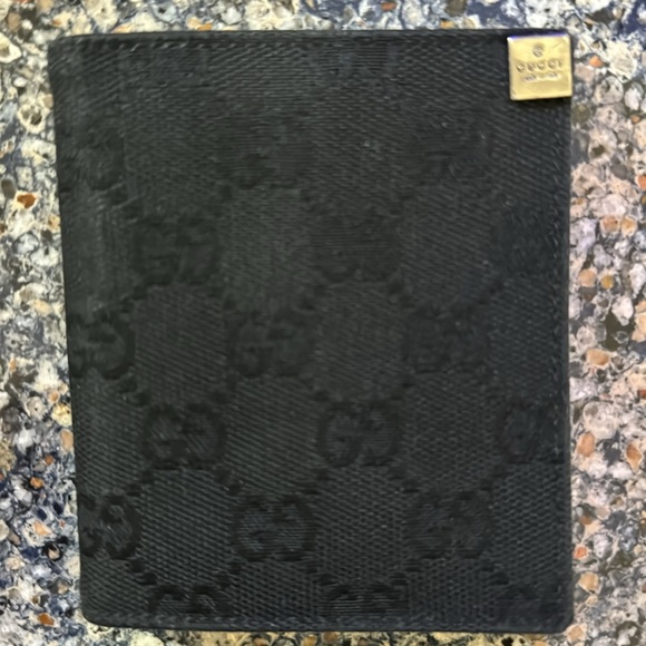 GUCCI ULTRA RARE pull out card holder wallet 🖤 - Picture 4 of 14